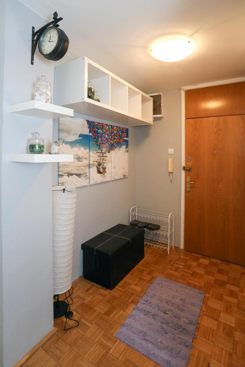Modern Apartment With Free Parking Novi Sad Esterno foto