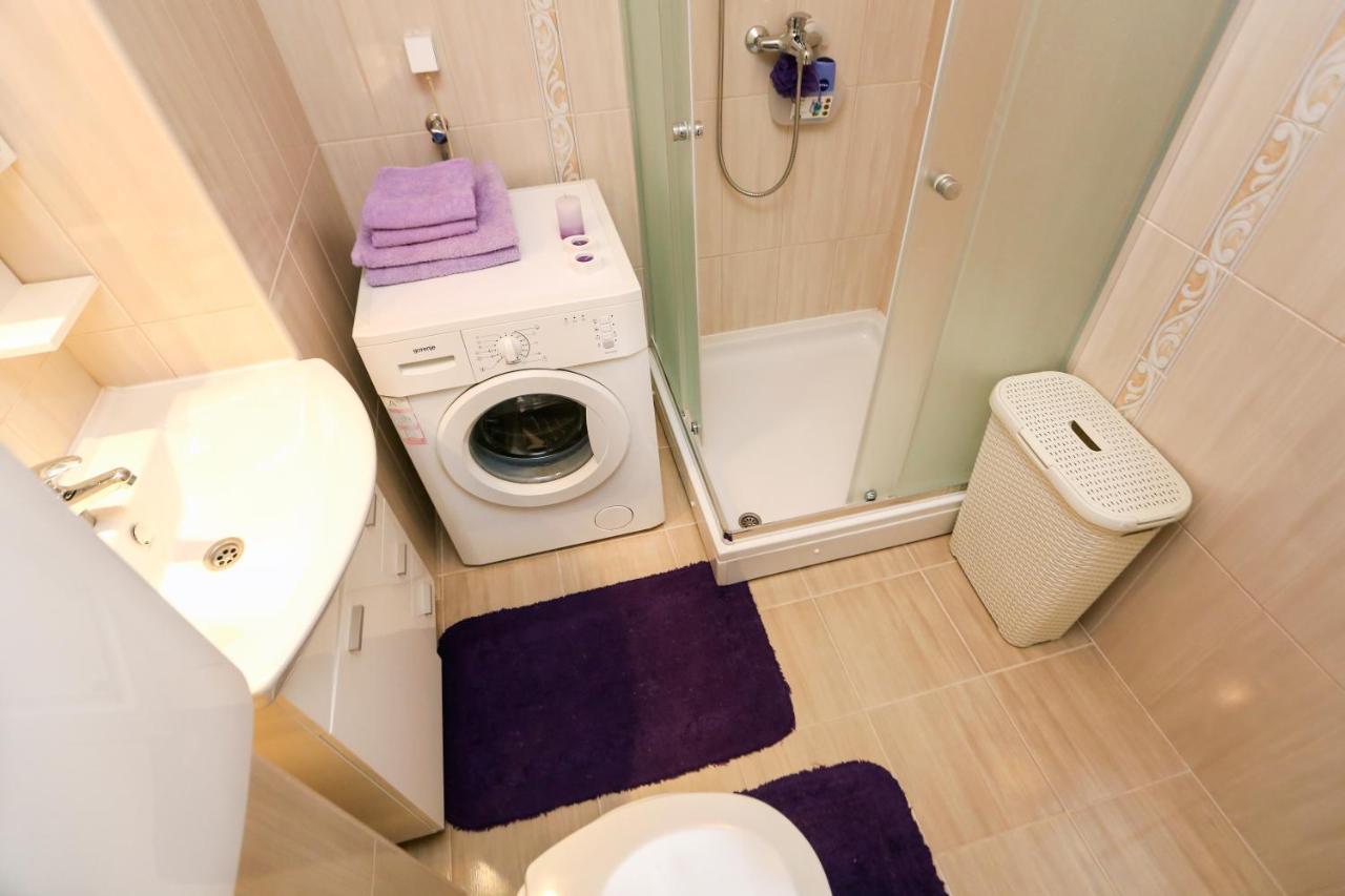 Modern Apartment With Free Parking Novi Sad Esterno foto