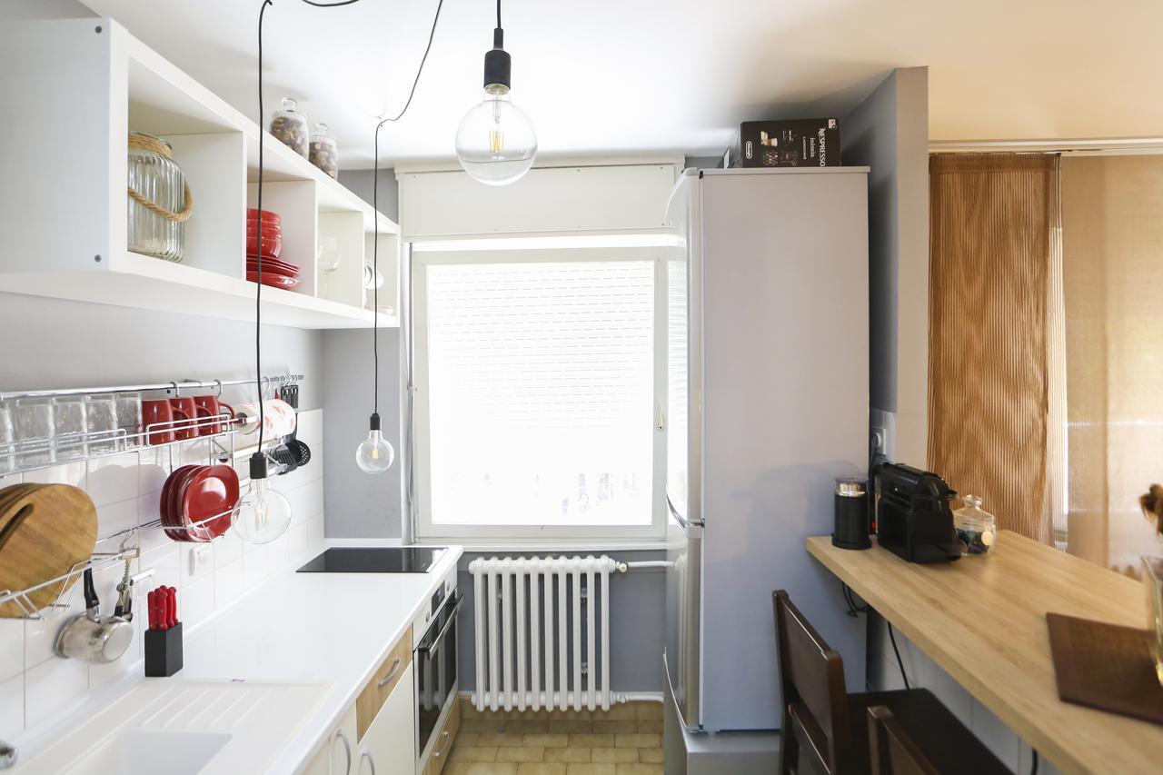 Modern Apartment With Free Parking Novi Sad Esterno foto